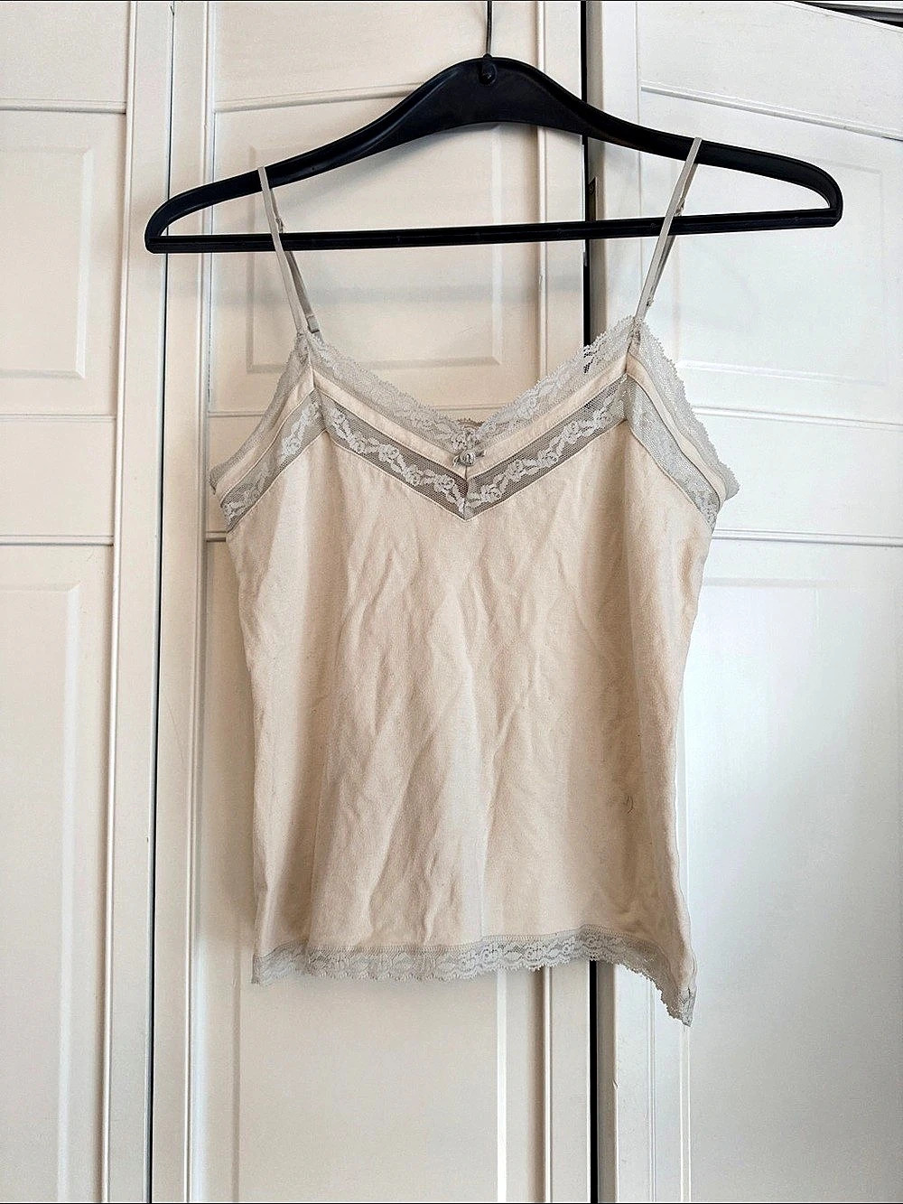 Banana Republic Lace Trim Camisole in Cream Size Medium